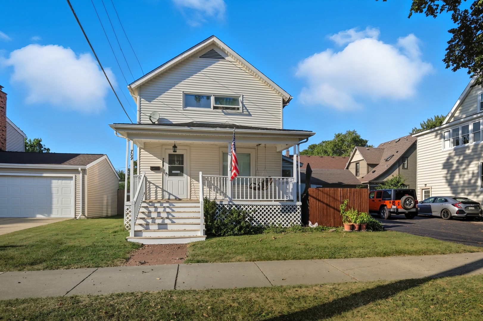 709 Bell Avenue, La Grange, IL 60525