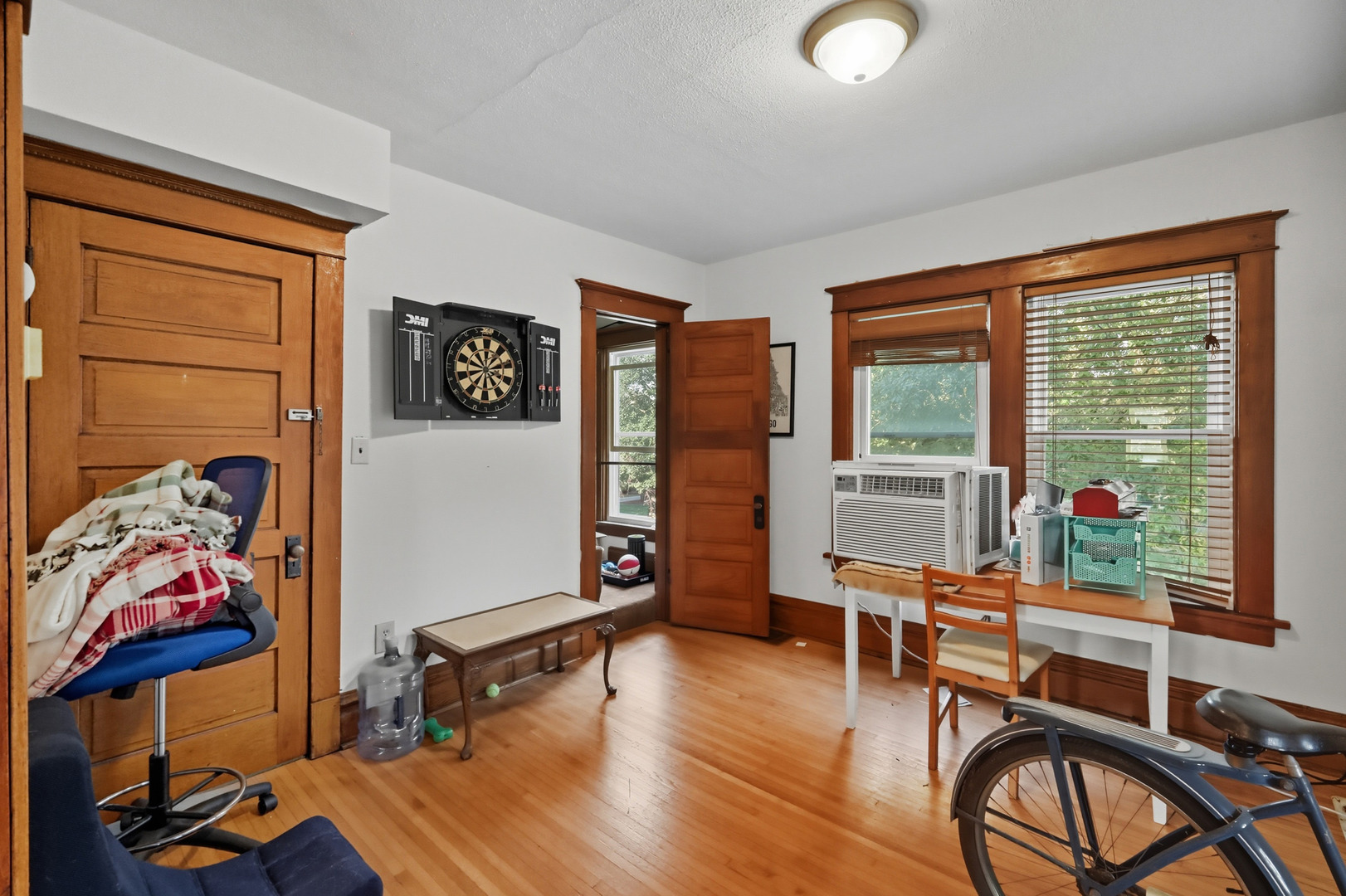 709 Bell Avenue, La Grange, IL 60525