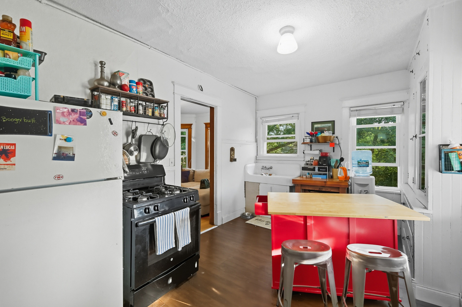 709 Bell Avenue, La Grange, IL 60525