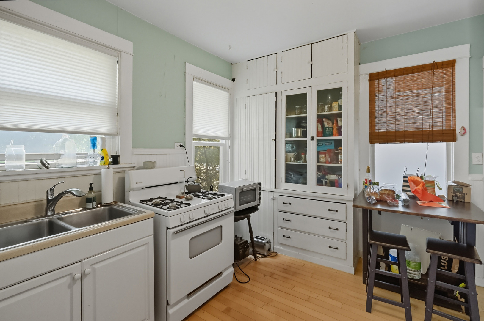 709 Bell Avenue, La Grange, IL 60525