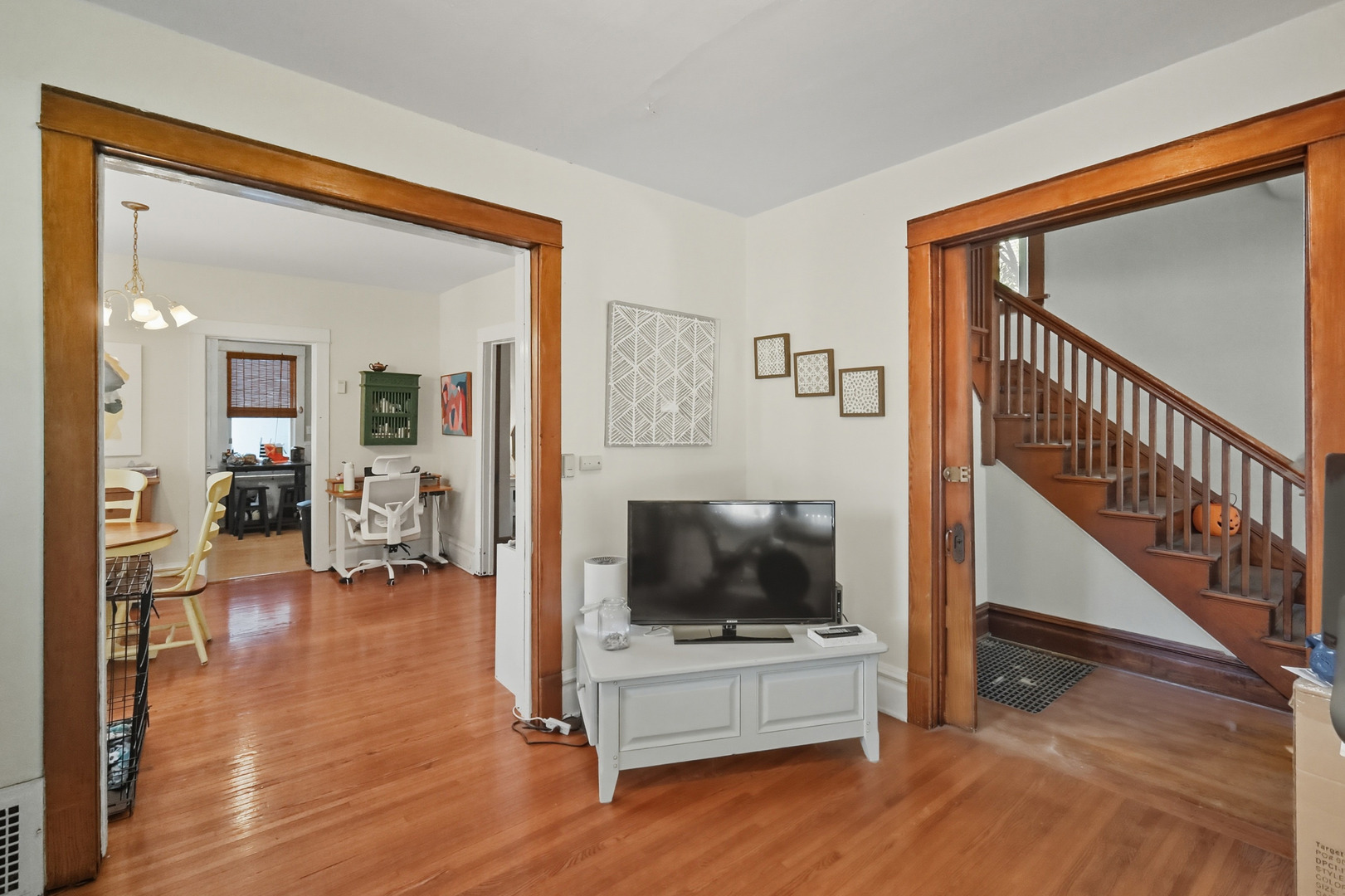 709 Bell Avenue, La Grange, IL 60525