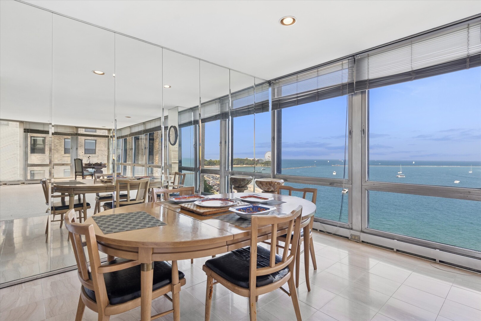 860 N Lake Shore Drive #8M, Chicago, IL 60611
