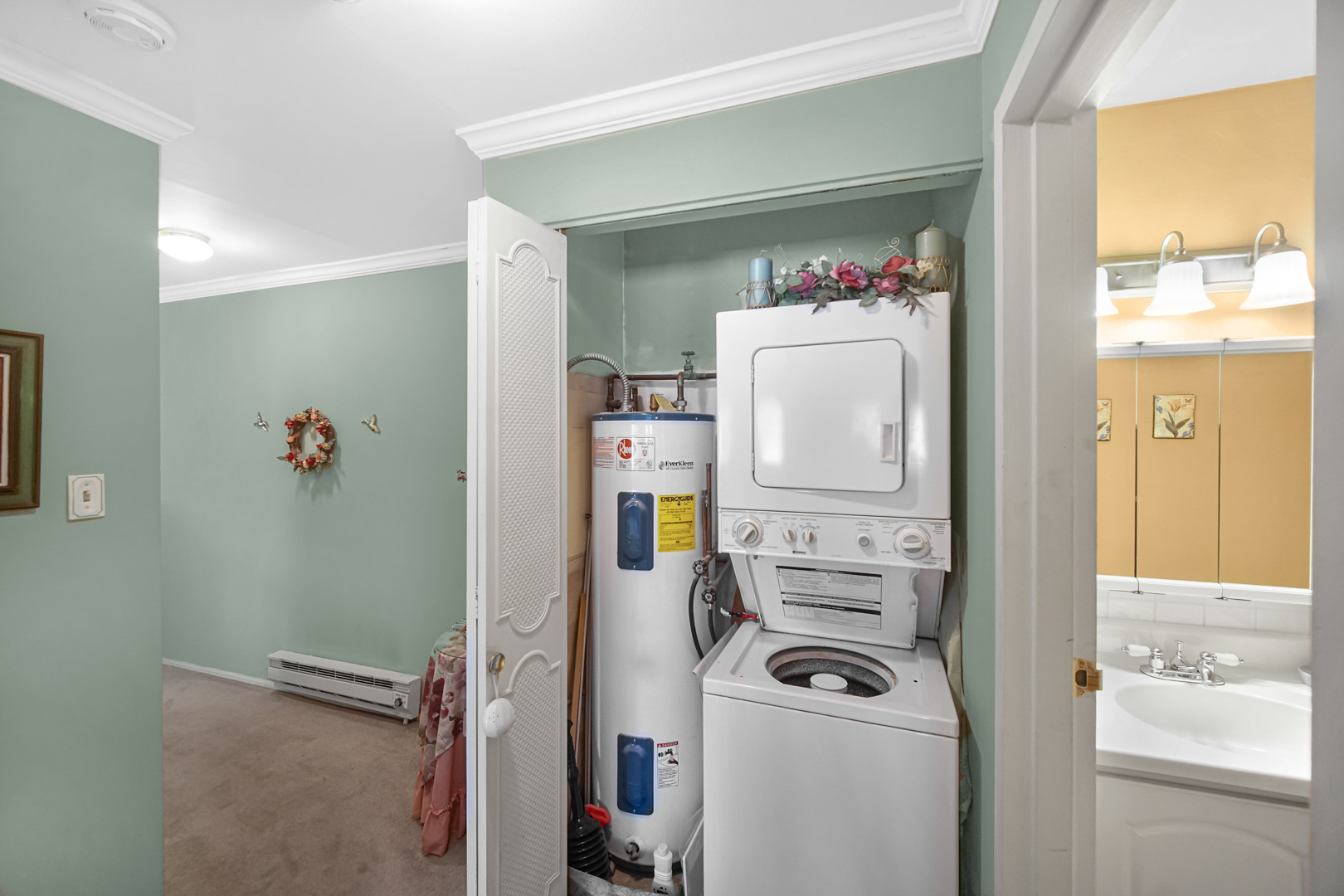 4125 W 97th Place #206, Oak Lawn, IL 60453