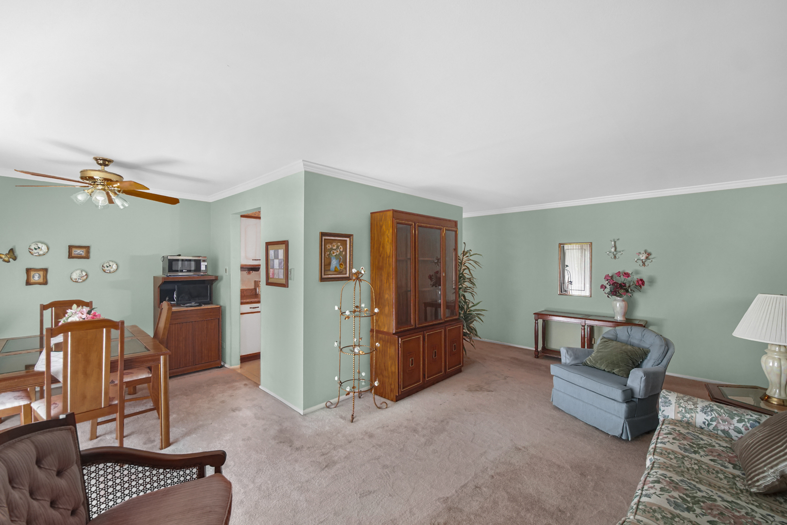 4125 W 97th Place #206, Oak Lawn, IL 60453