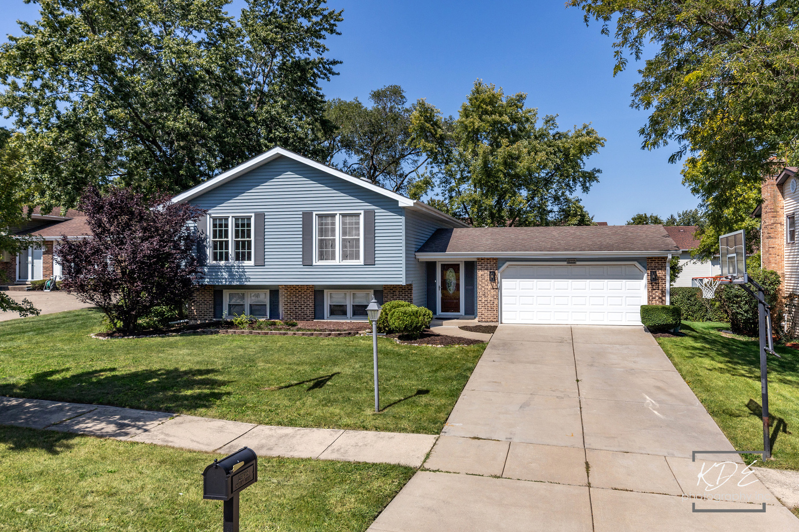 23W468 Moraine Court, Naperville, IL 60540