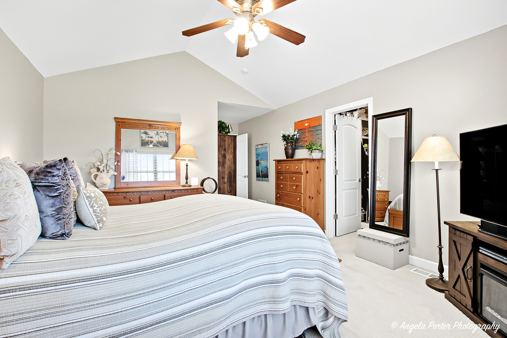 1020 Inverness Drive, Antioch, IL 60002