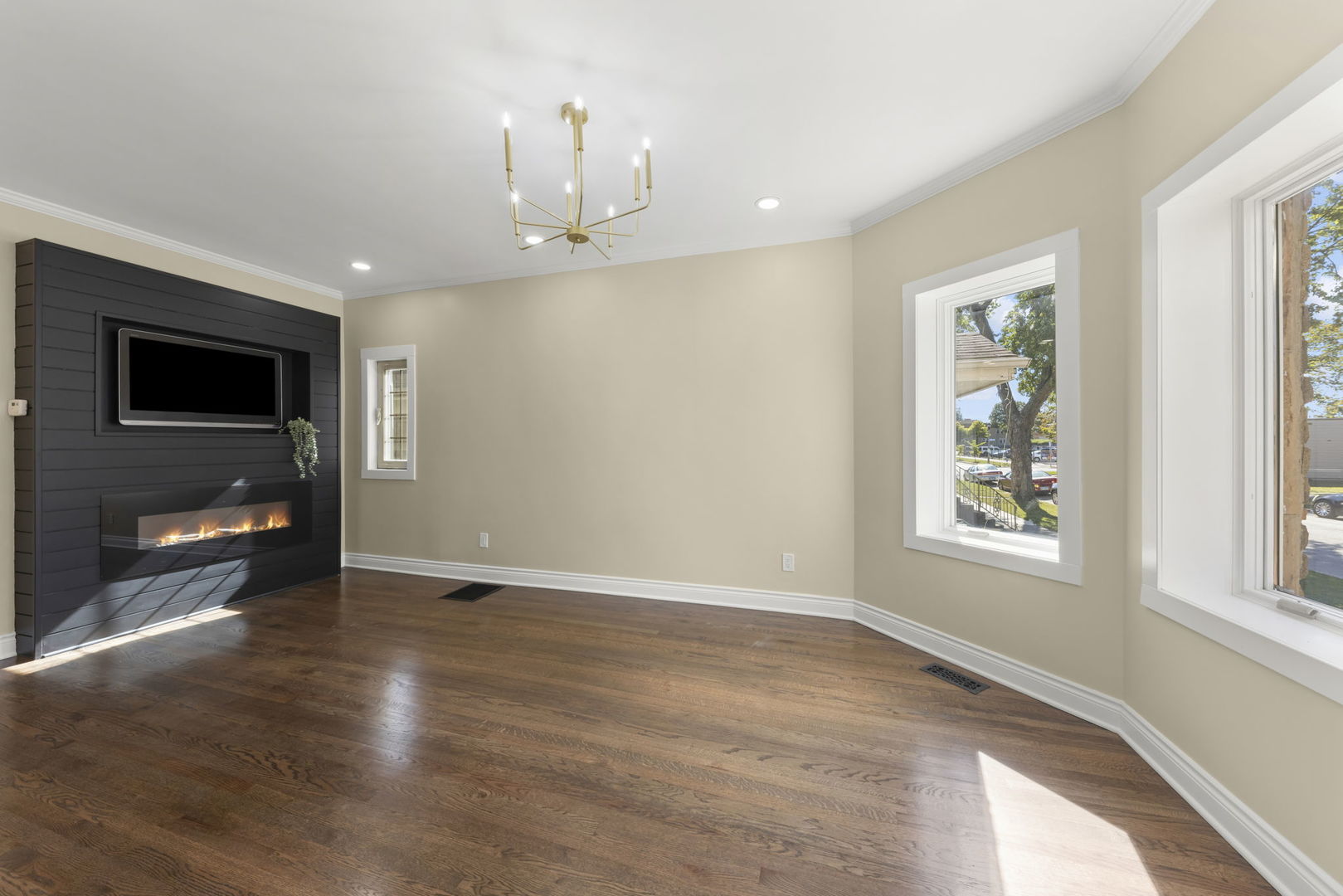 1335 Wesley Avenue, Berwyn, IL 60402