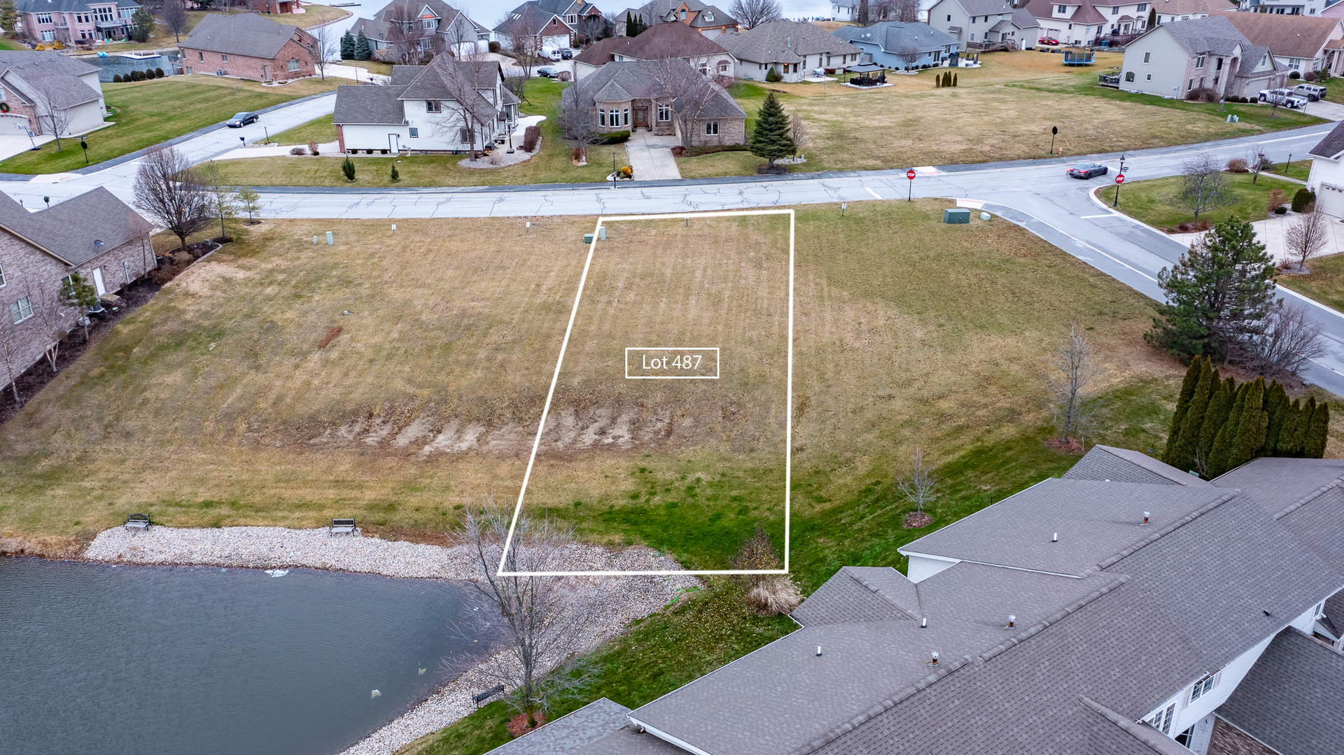 10470 Doubletree Drive, Winfield, IN 46307