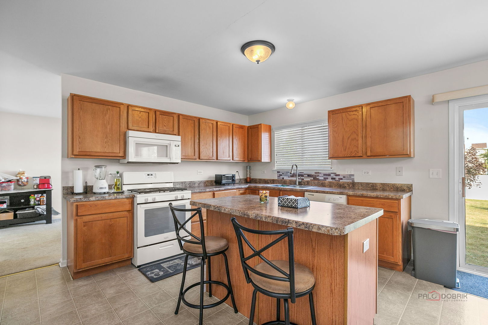 2413 Michael Avenue, Zion, IL 60099