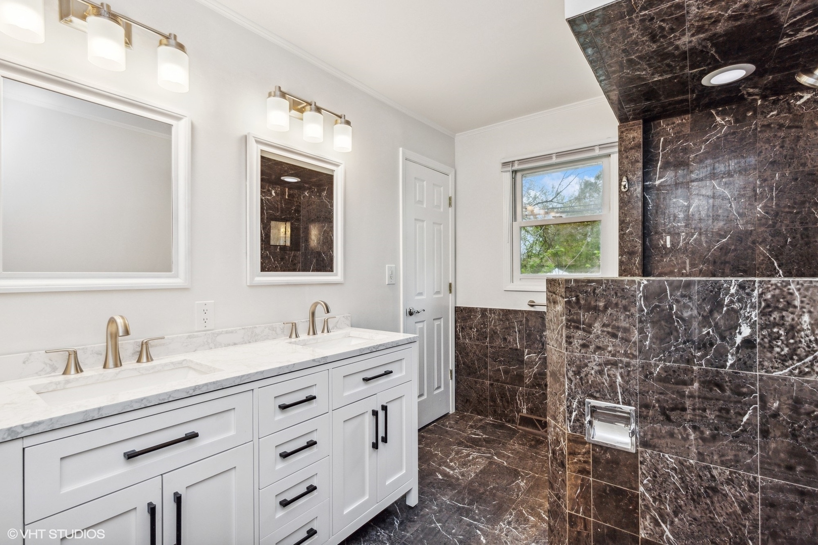 20949 W Verona Avenue, Lake Villa, IL 60046
