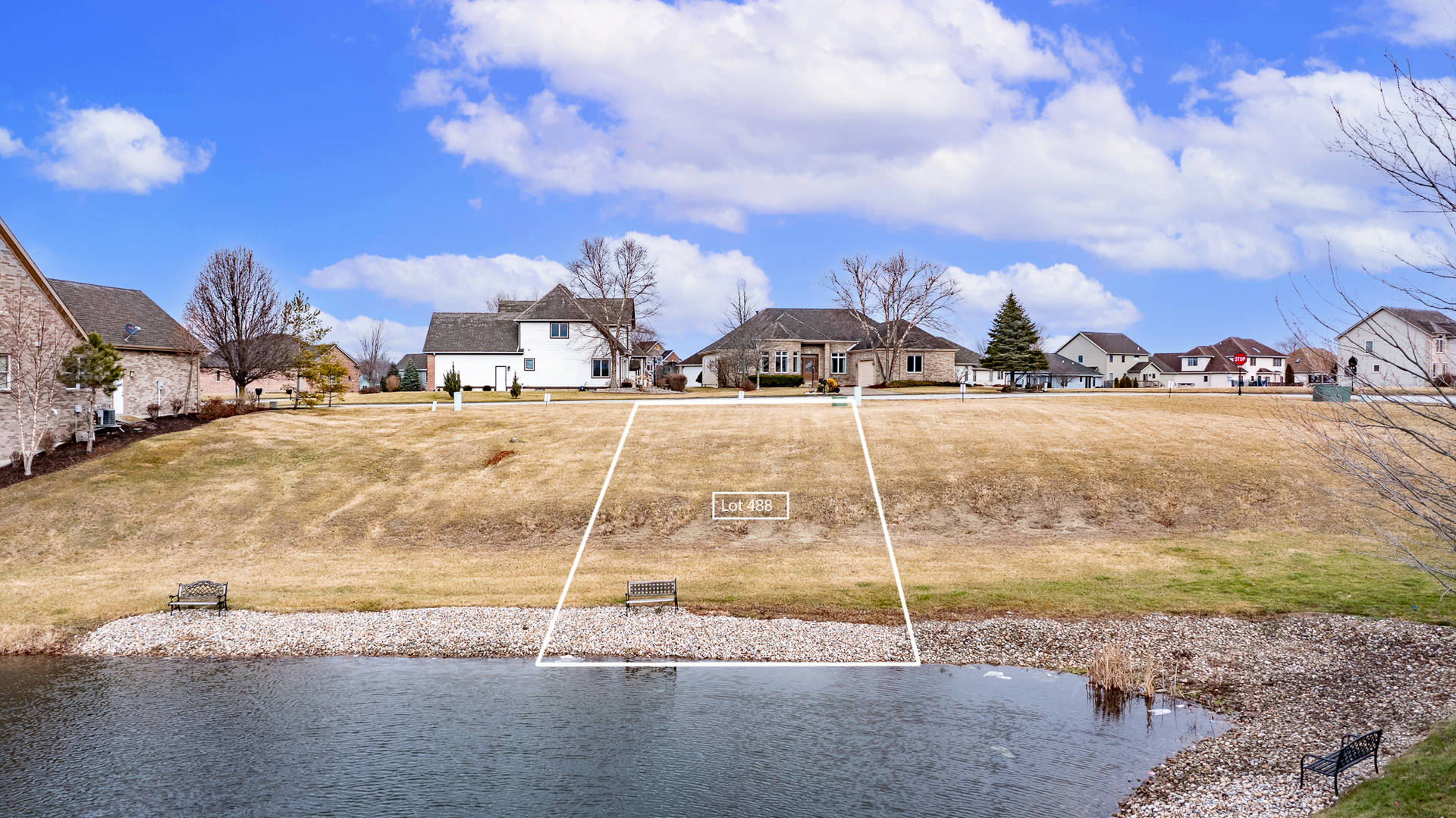 10460 Doubletree Drive, Winfield, IN 46307