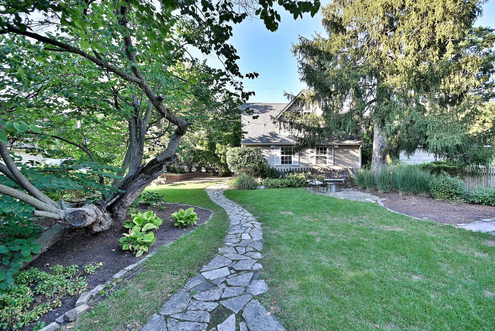 1228 Walnut Street, Western Springs, IL 60558