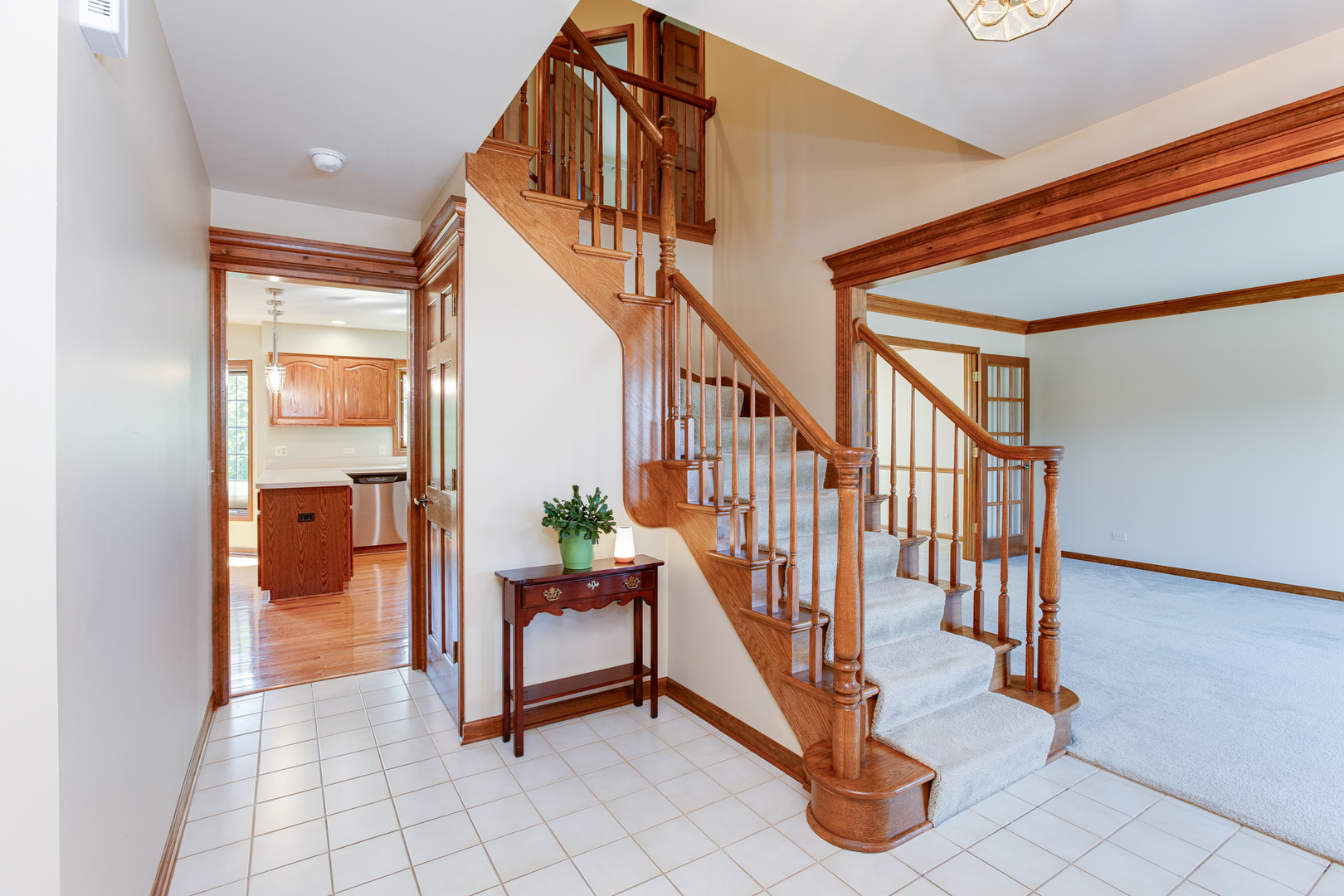27W277 Waterford Drive, Winfield, IL 60190