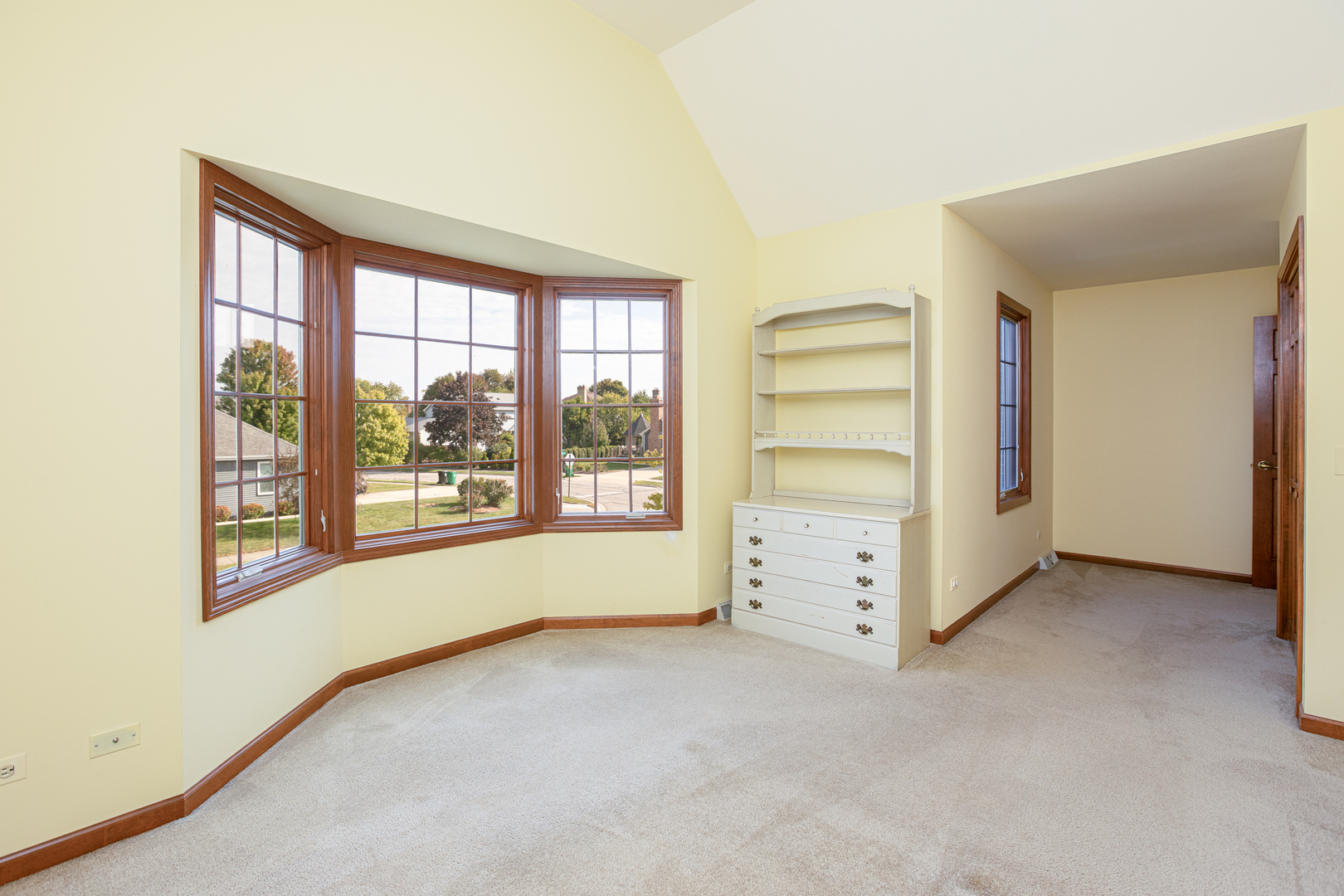 27W277 Waterford Drive, Winfield, IL 60190