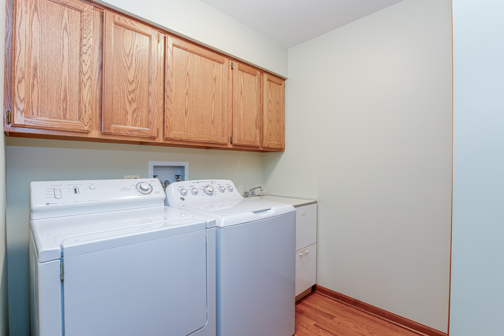 27W277 Waterford Drive, Winfield, IL 60190