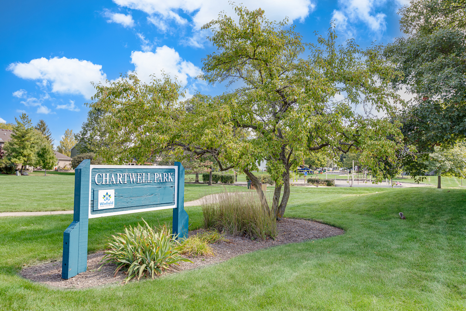 27W277 Waterford Drive, Winfield, IL 60190