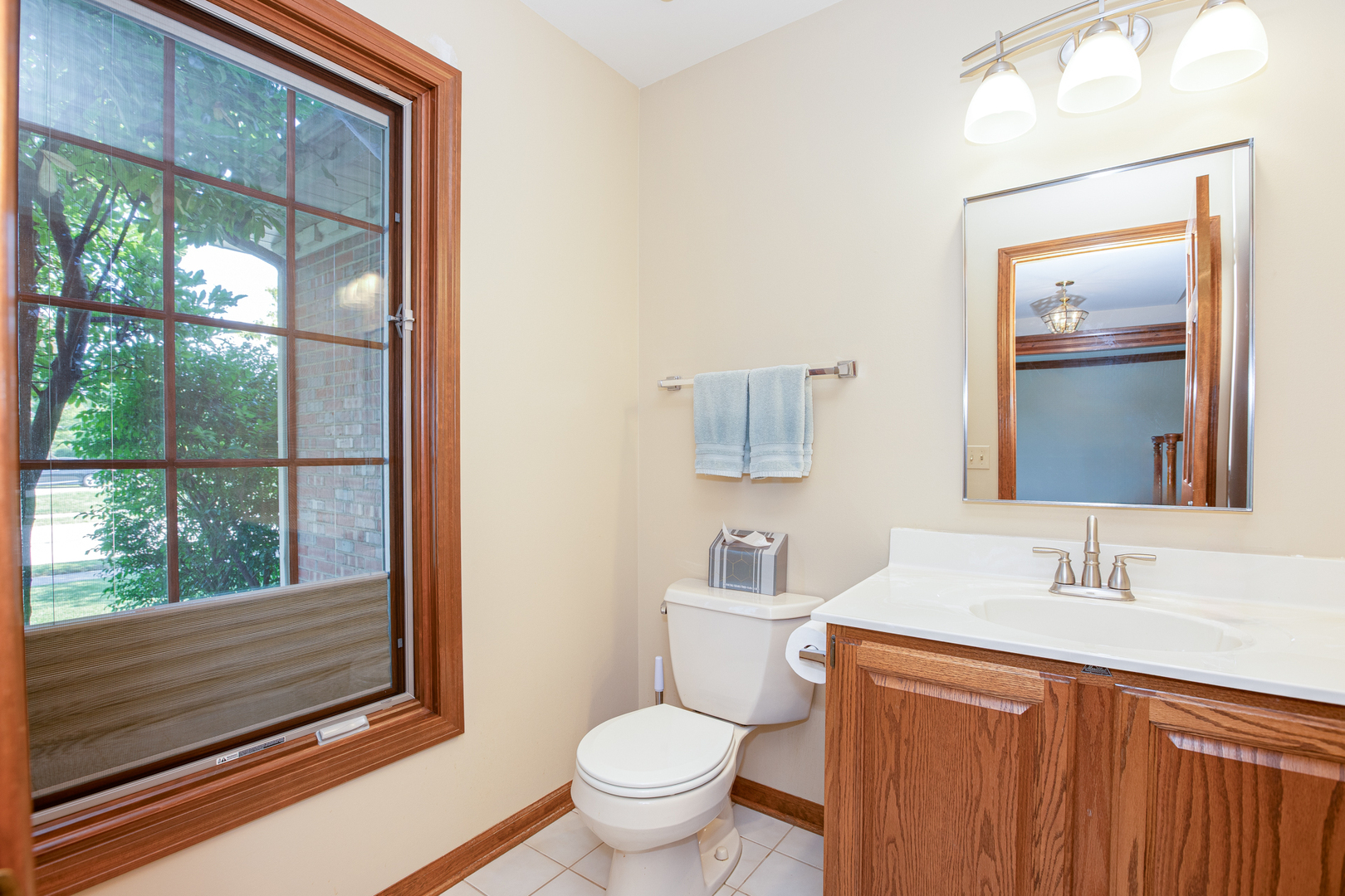 27W277 Waterford Drive, Winfield, IL 60190