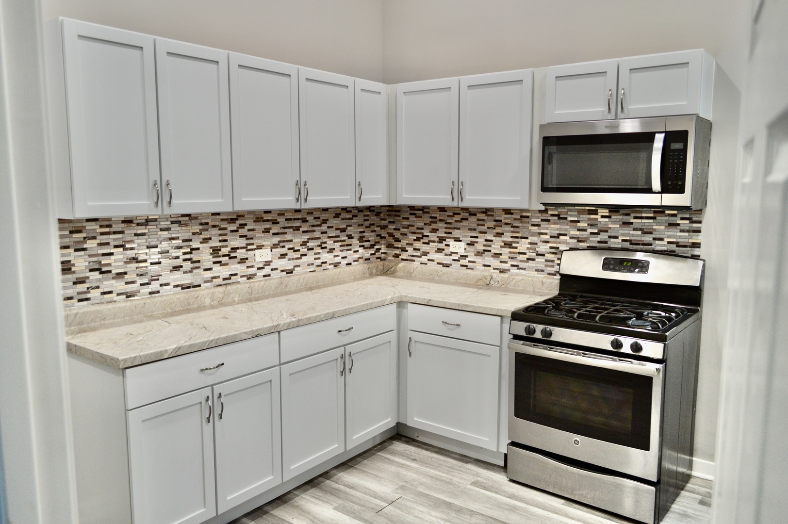 522 W 81st Street #1, Chicago, IL 60619