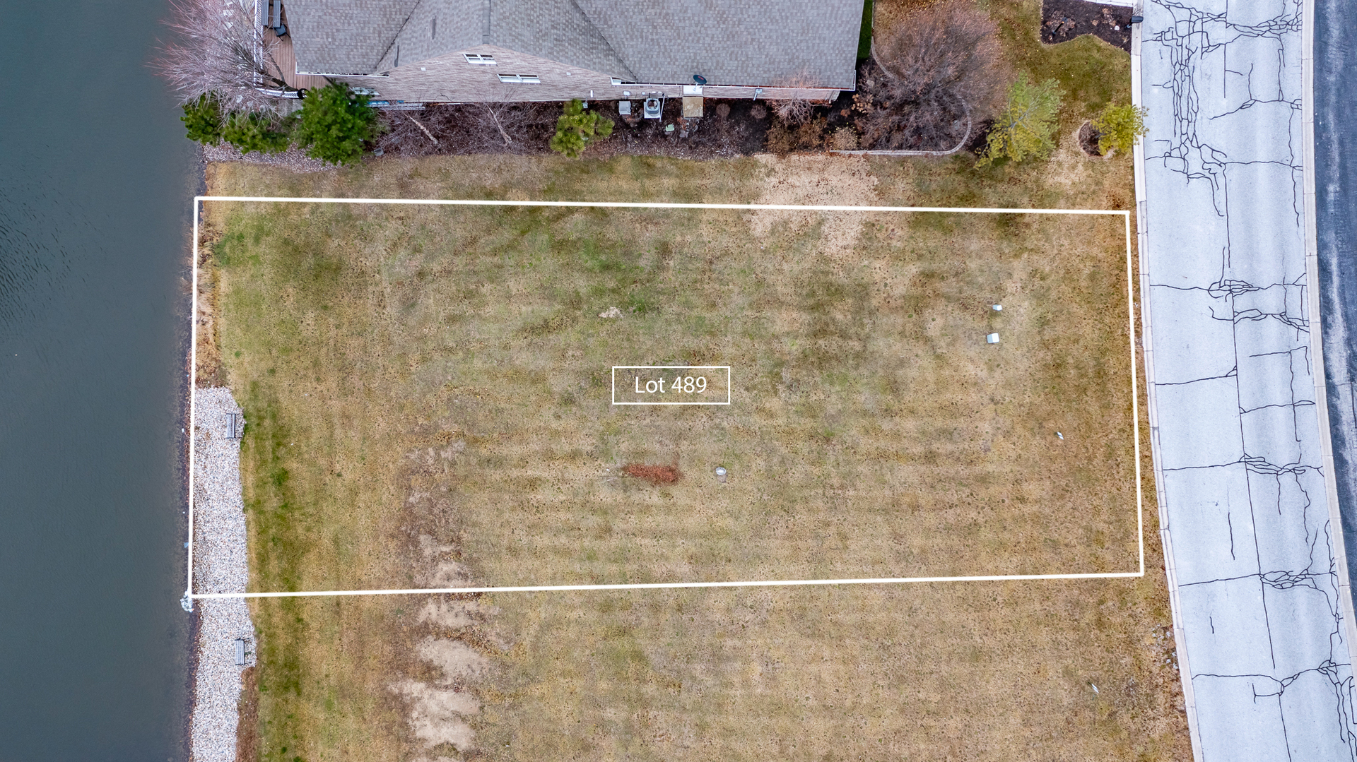 10450 Doubletree Drive, Winfield, IN 46307