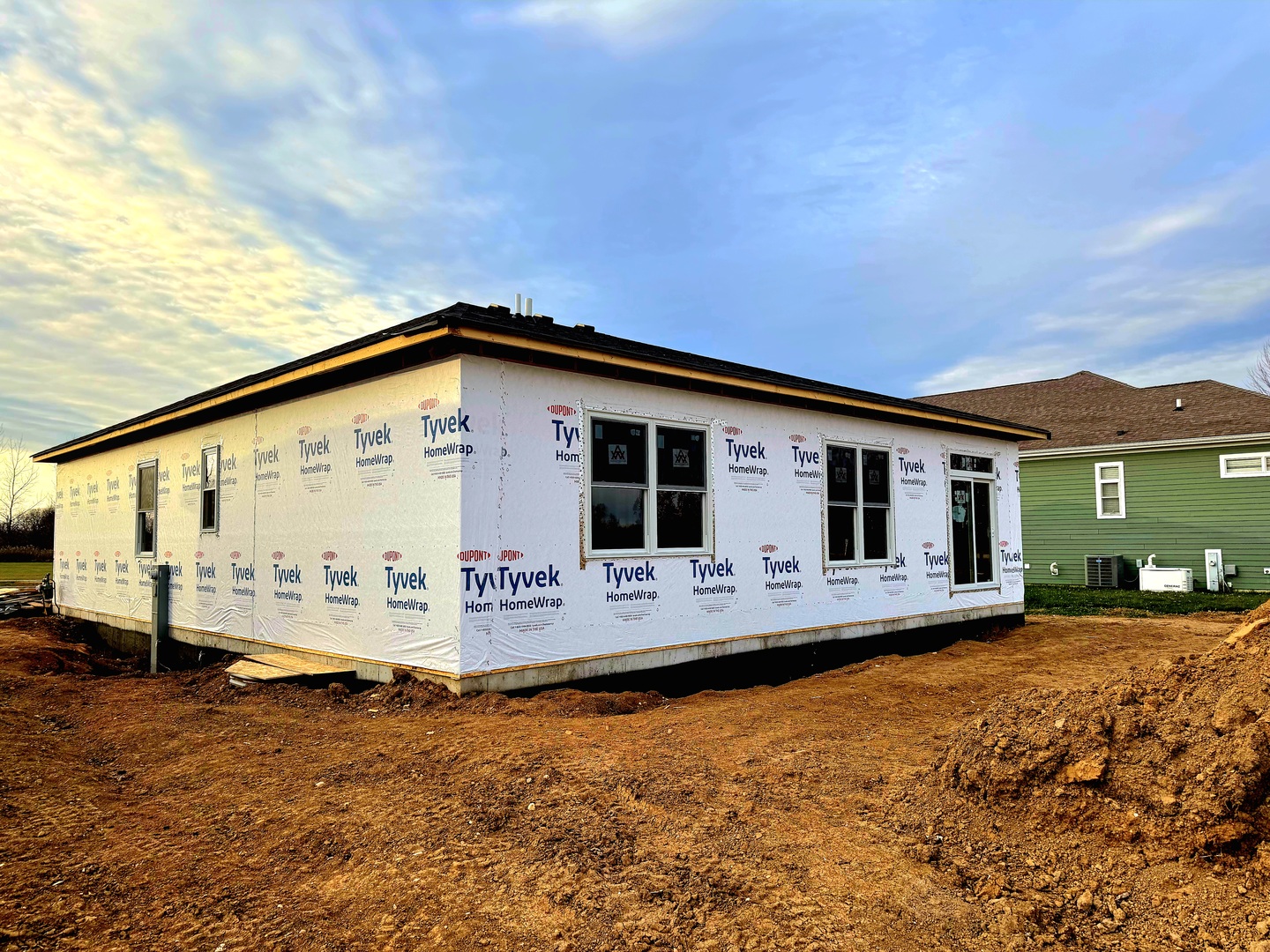 1002 Joshua Lane, Genoa, IL 60135