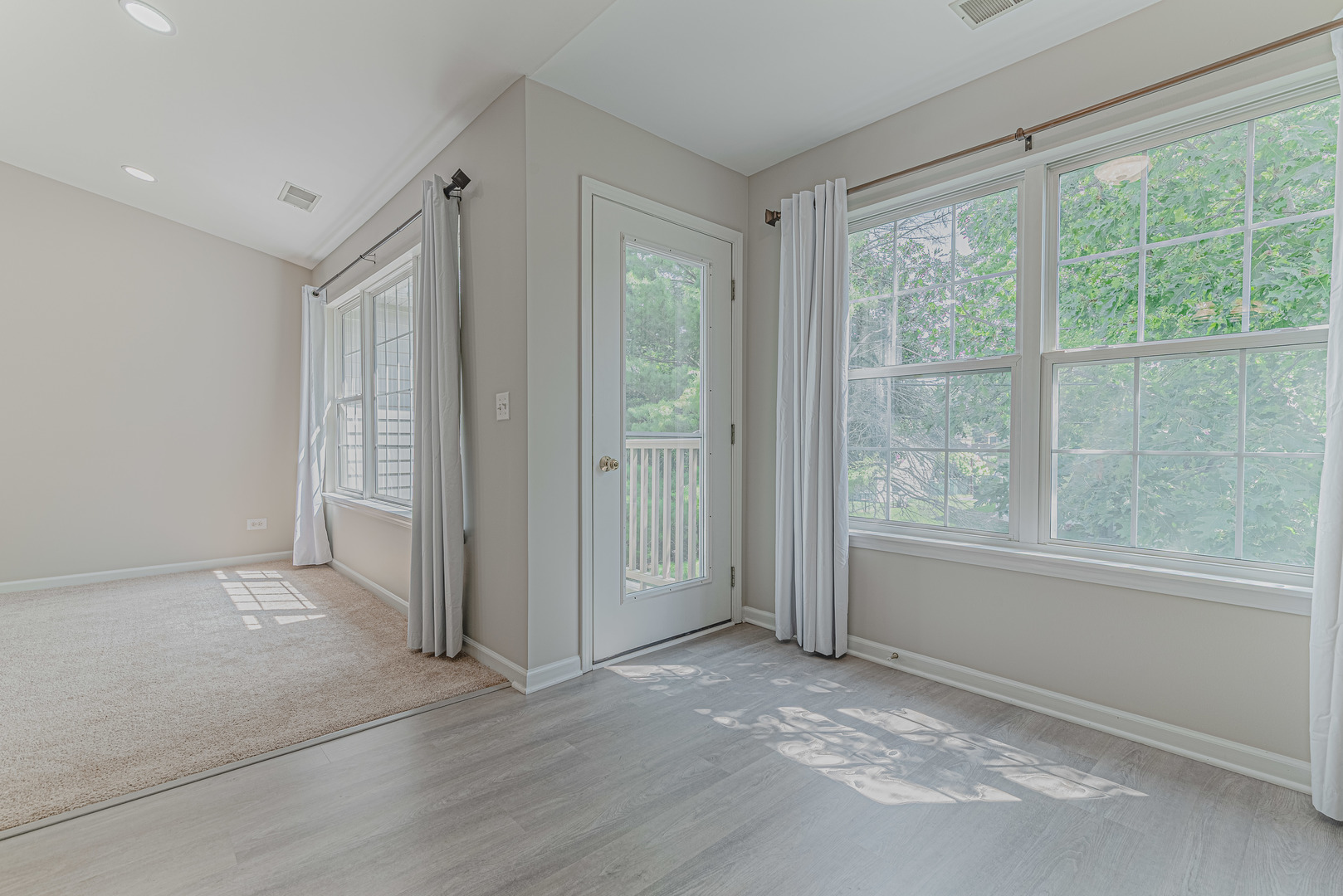 1171 N Red Oak Circle #3, Round Lake Beach, IL 60073
