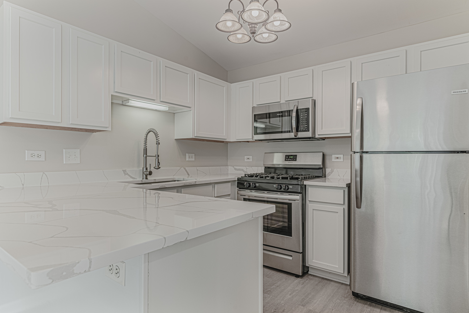 1171 N Red Oak Circle #3, Round Lake Beach, IL 60073