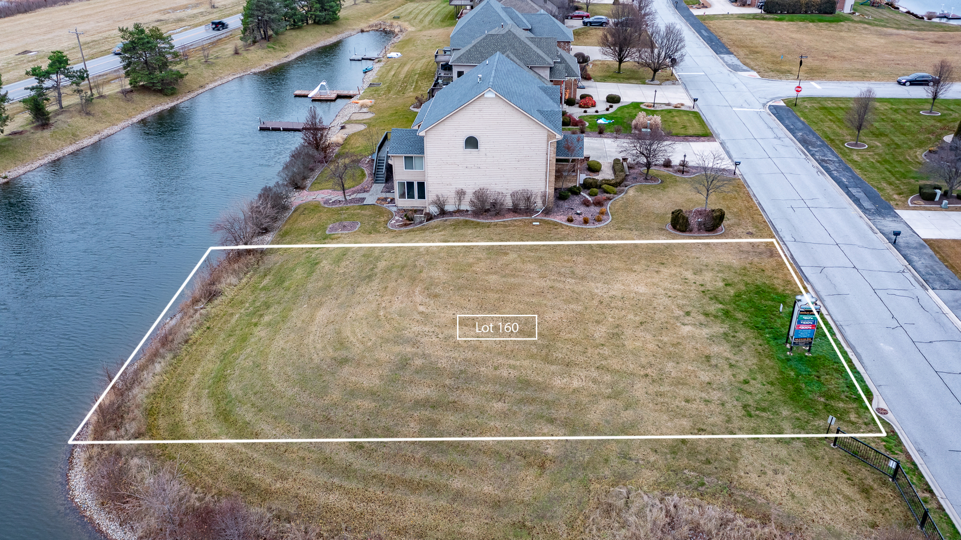 10360 Doubletree Drive, Winfield, IN 46307