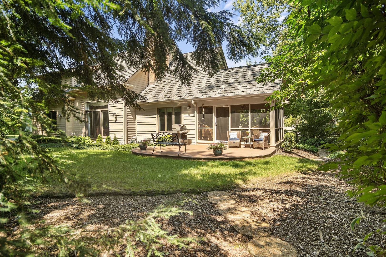 4612 Forest Way Circle, Long Grove, IL 60047