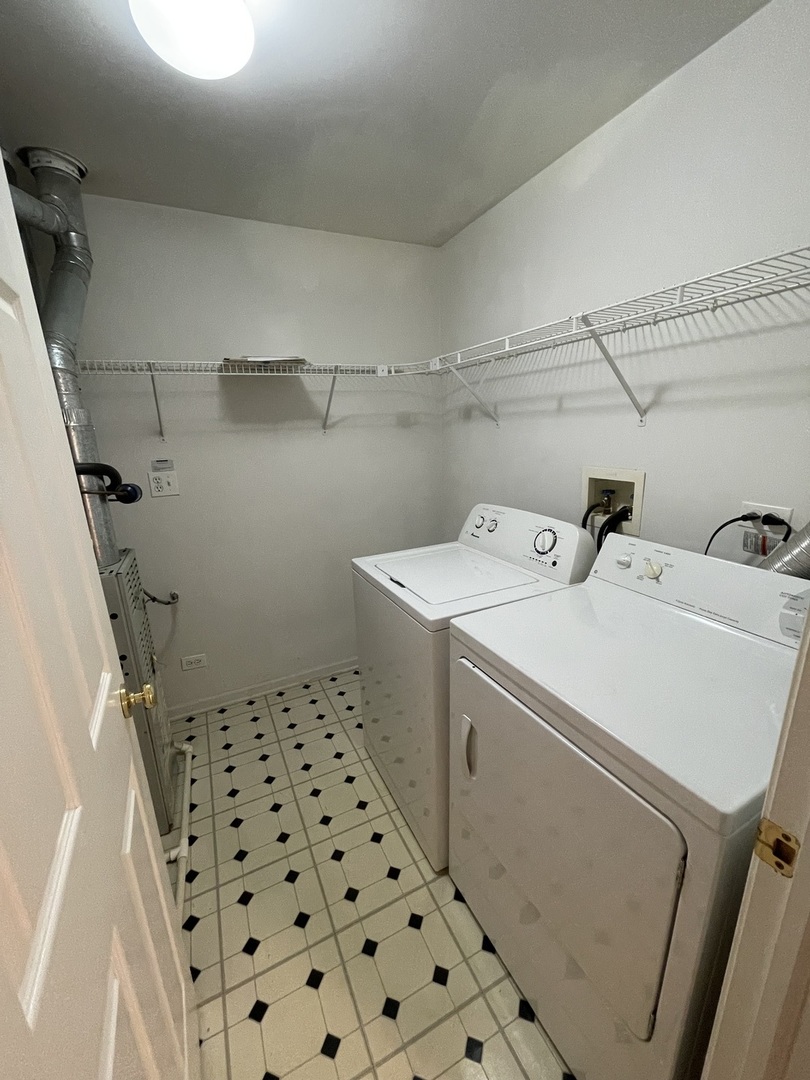 1465 N Waterbury Circle, Palatine, IL 60074