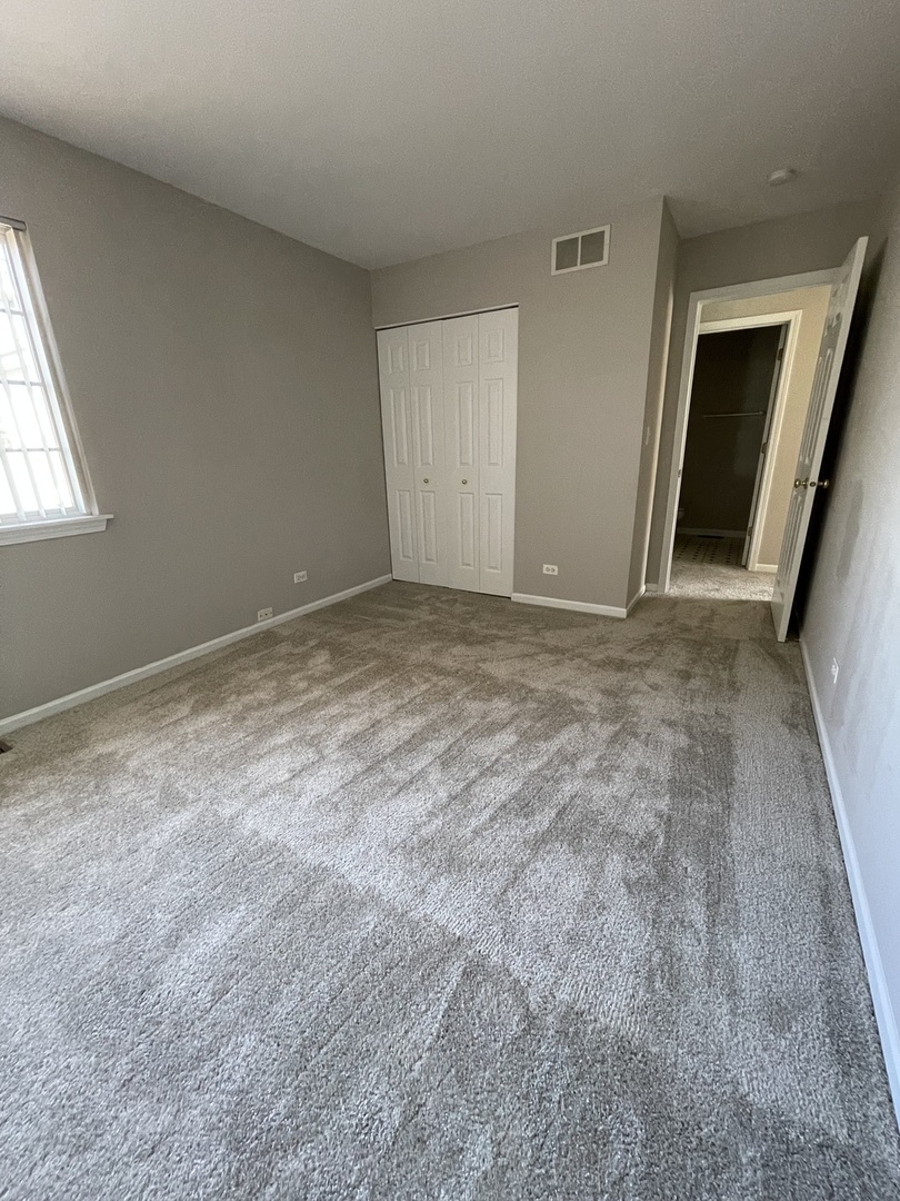 1465 N Waterbury Circle, Palatine, IL 60074