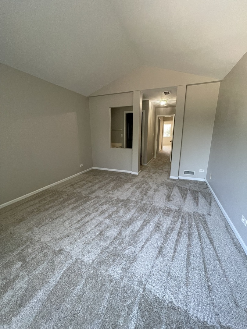 1465 N Waterbury Circle, Palatine, IL 60074