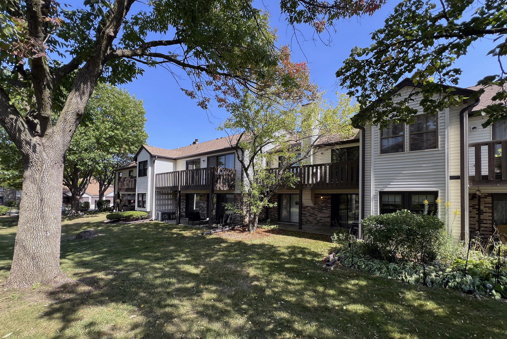 813 Stradford Circle #813, Buffalo Grove, IL 60089