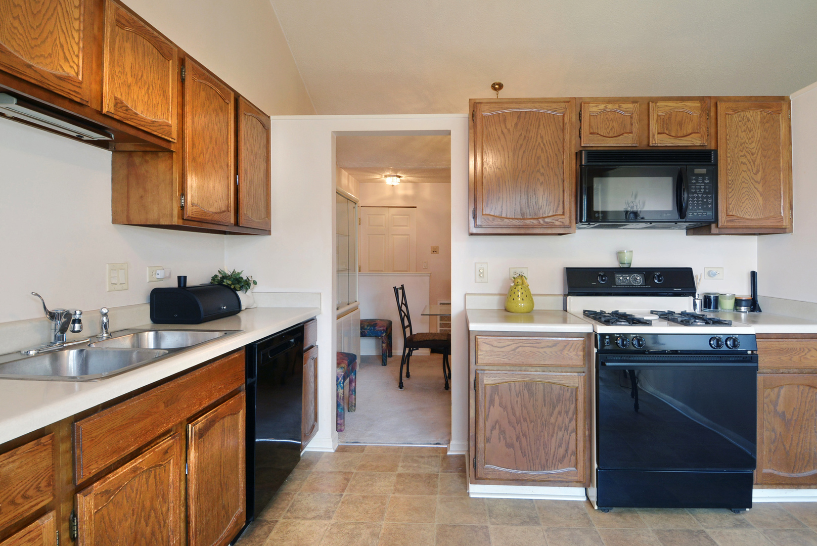 813 Stradford Circle #813, Buffalo Grove, IL 60089