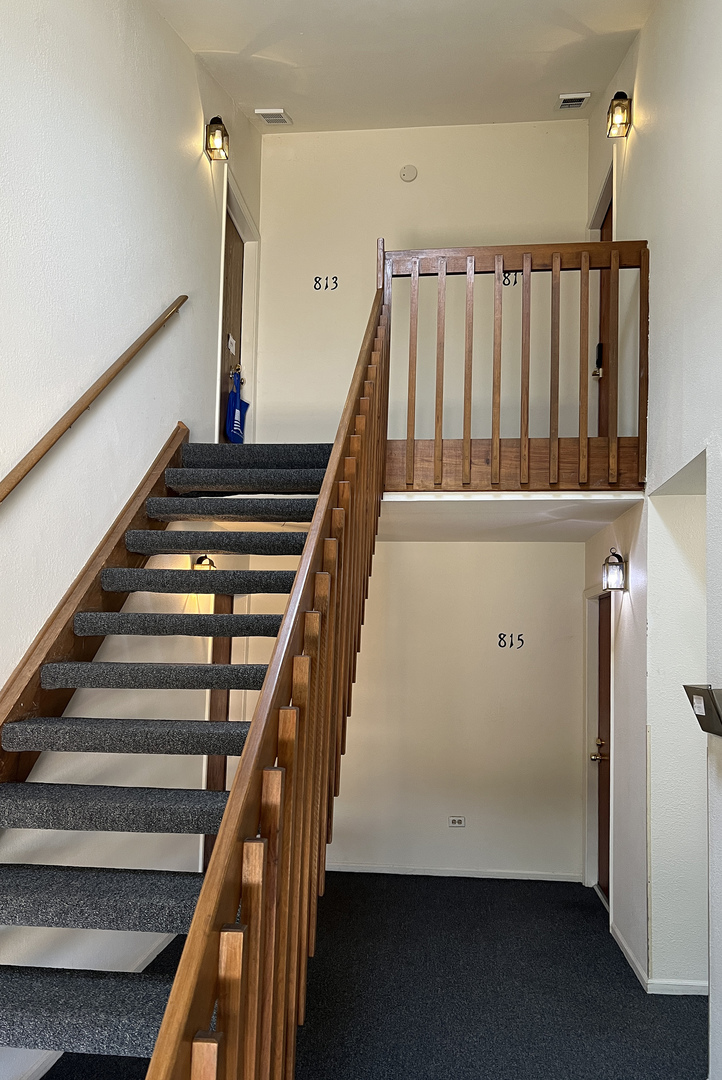 813 Stradford Circle #813, Buffalo Grove, IL 60089