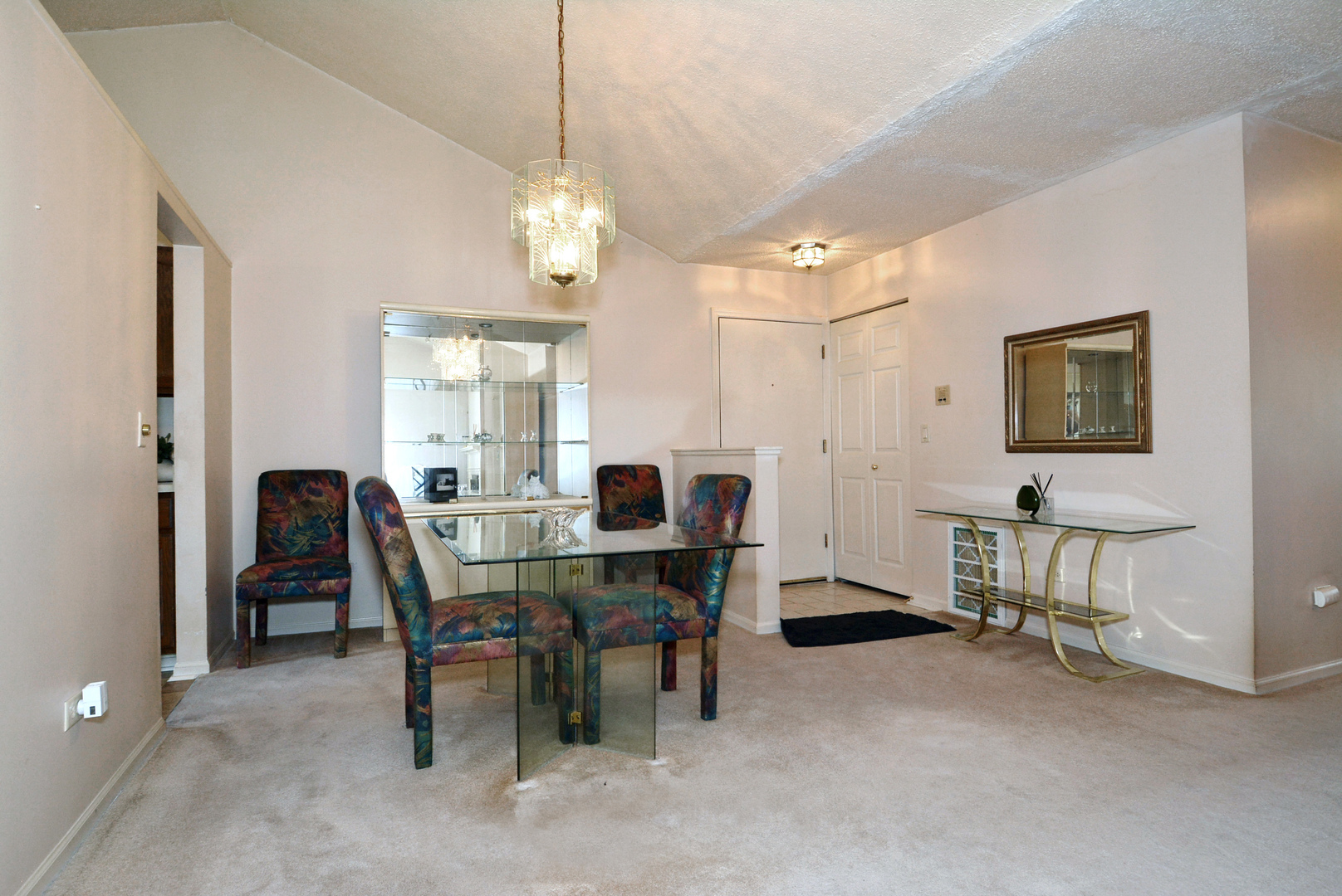 813 Stradford Circle #813, Buffalo Grove, IL 60089