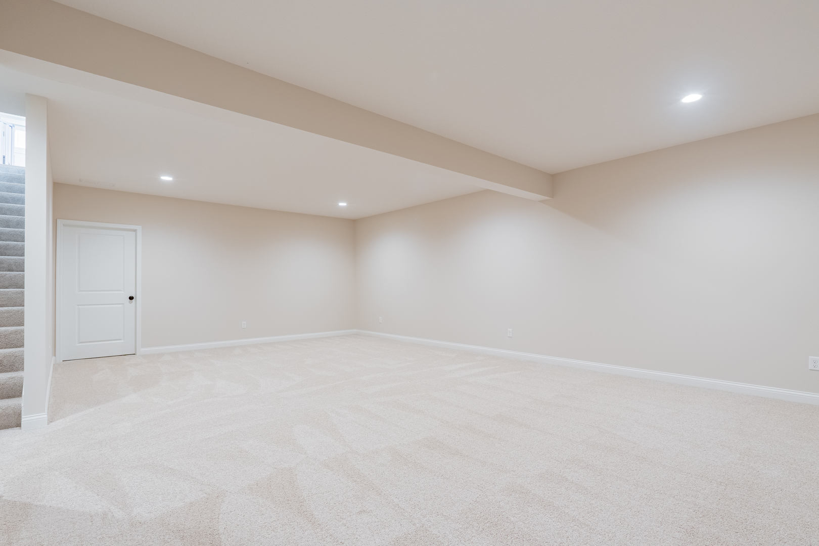 1906 Dunraven Road, Bloomington, IL 61704