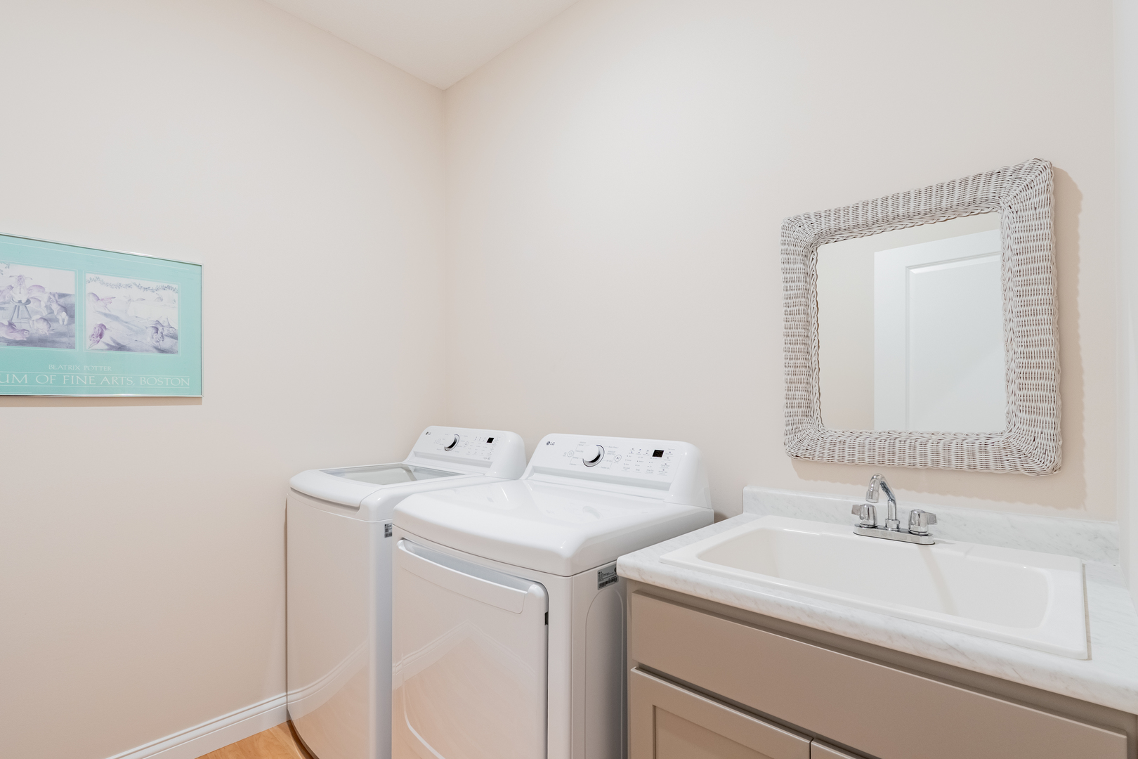 1906 Dunraven Road, Bloomington, IL 61704