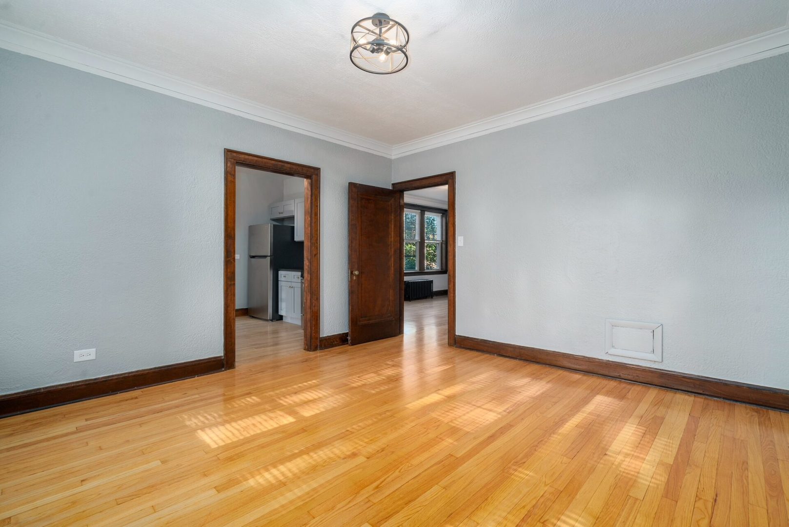 530 Hillside Avenue #1-N, Glen Ellyn, IL 60137