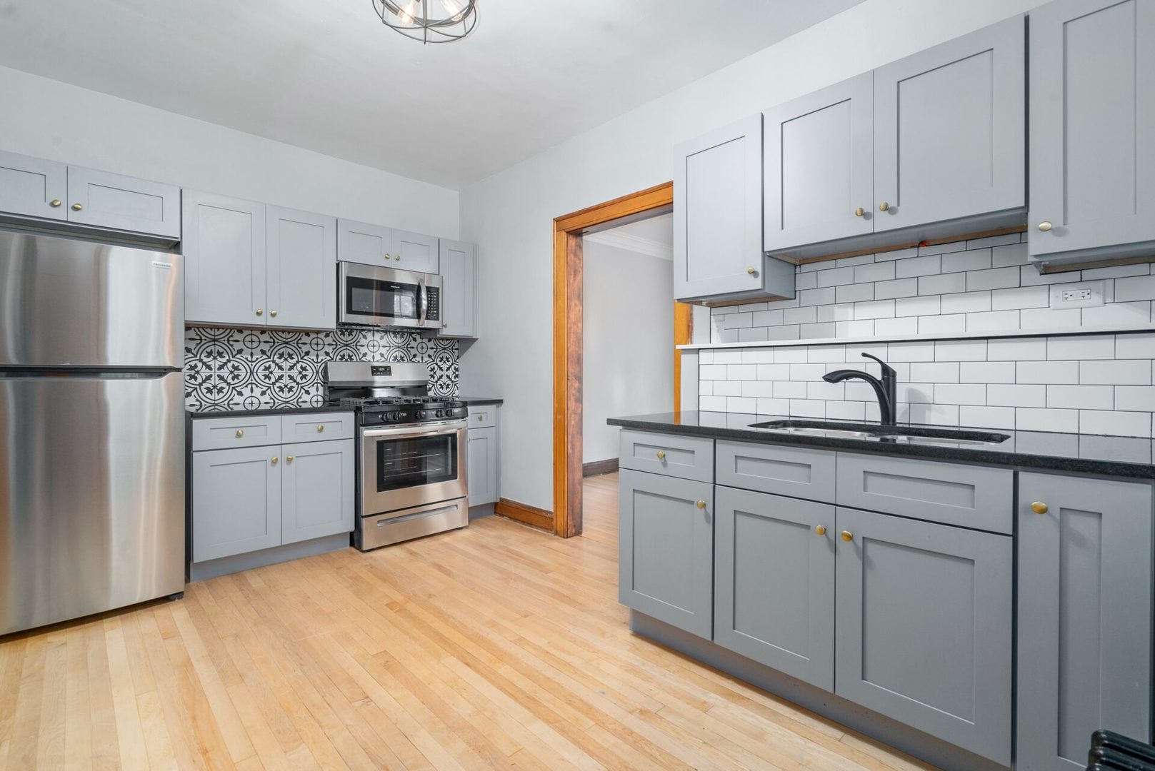 530 Hillside Avenue #1-N, Glen Ellyn, IL 60137