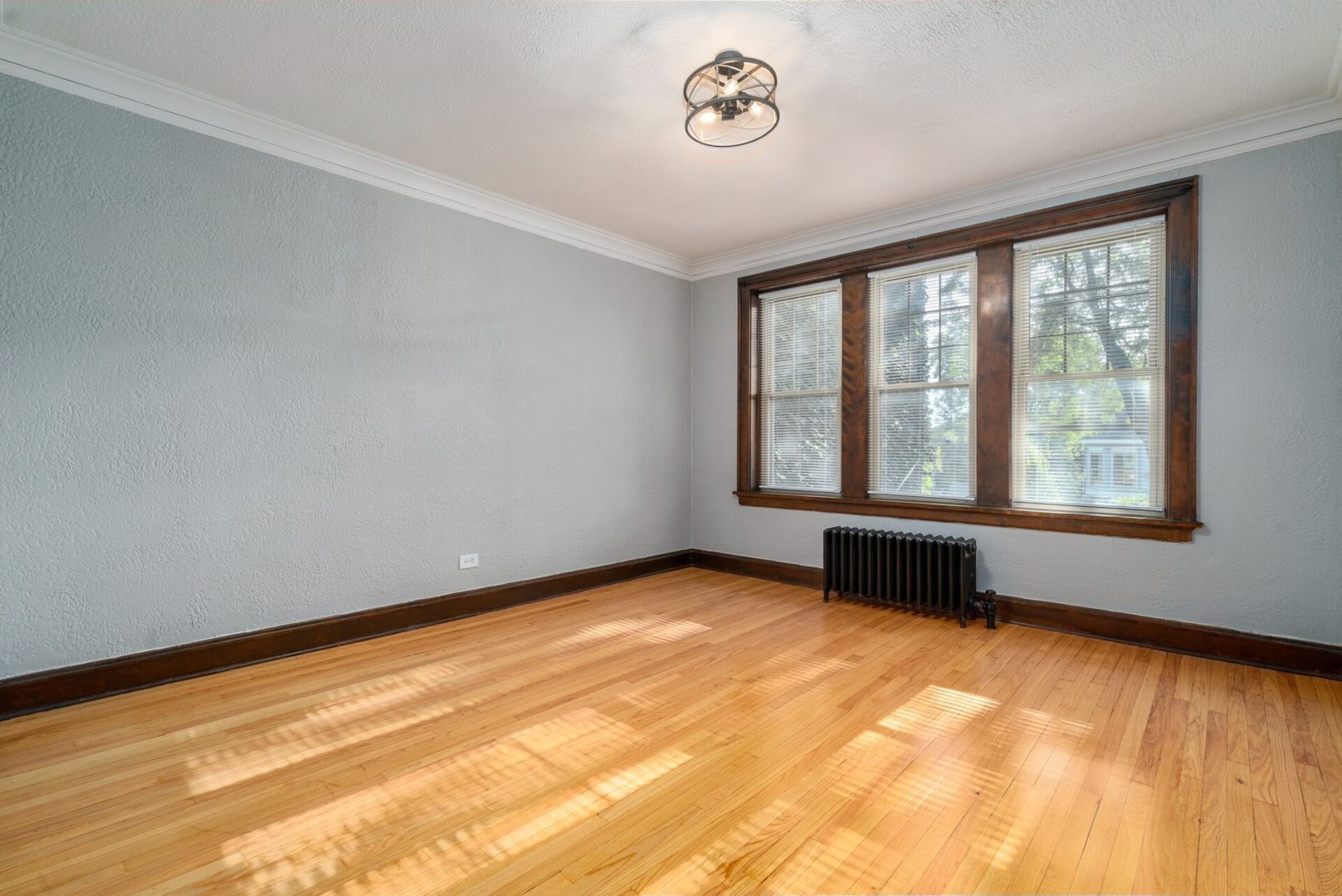 530 Hillside Avenue #1-N, Glen Ellyn, IL 60137