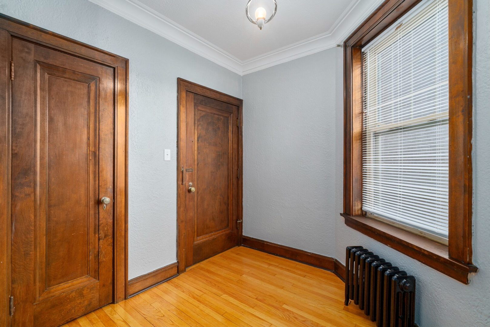 530 Hillside Avenue #1-N, Glen Ellyn, IL 60137