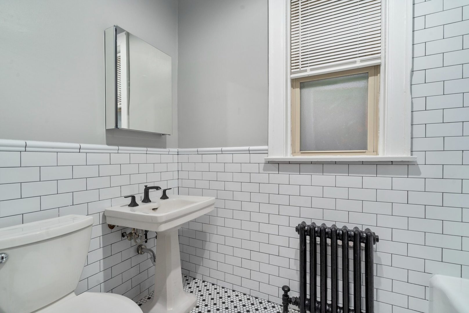 530 Hillside Avenue #1-N, Glen Ellyn, IL 60137