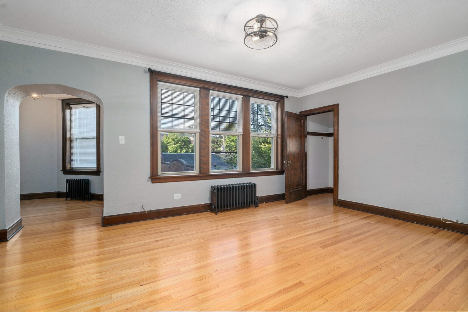 530 Hillside Avenue #1-N, Glen Ellyn, IL 60137