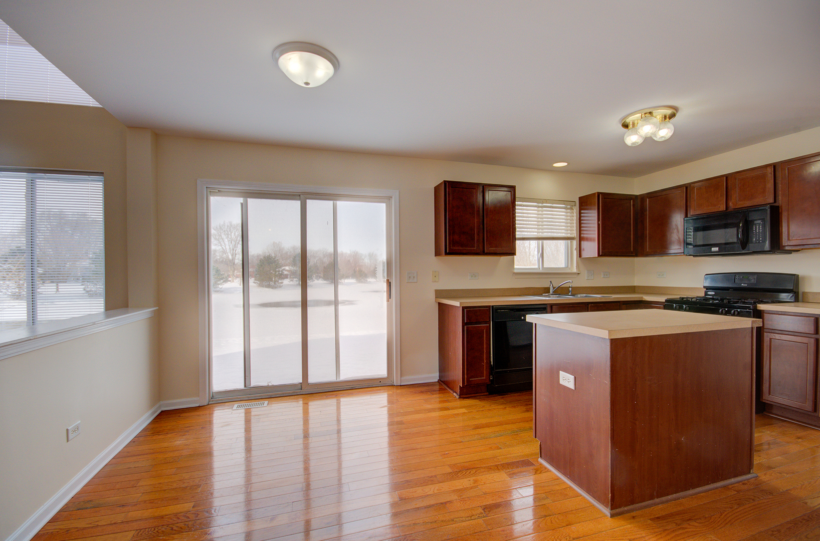 16416 Borio Drive, Crest Hill, IL 60403