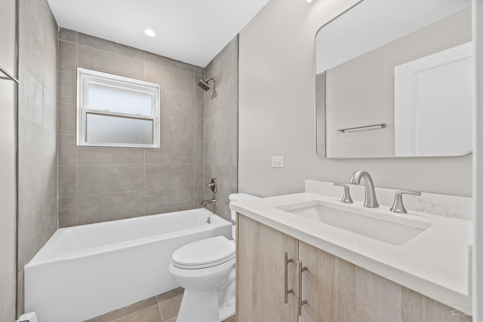 4429 PRAIRIE Avenue #2, Brookfield, IL 60513