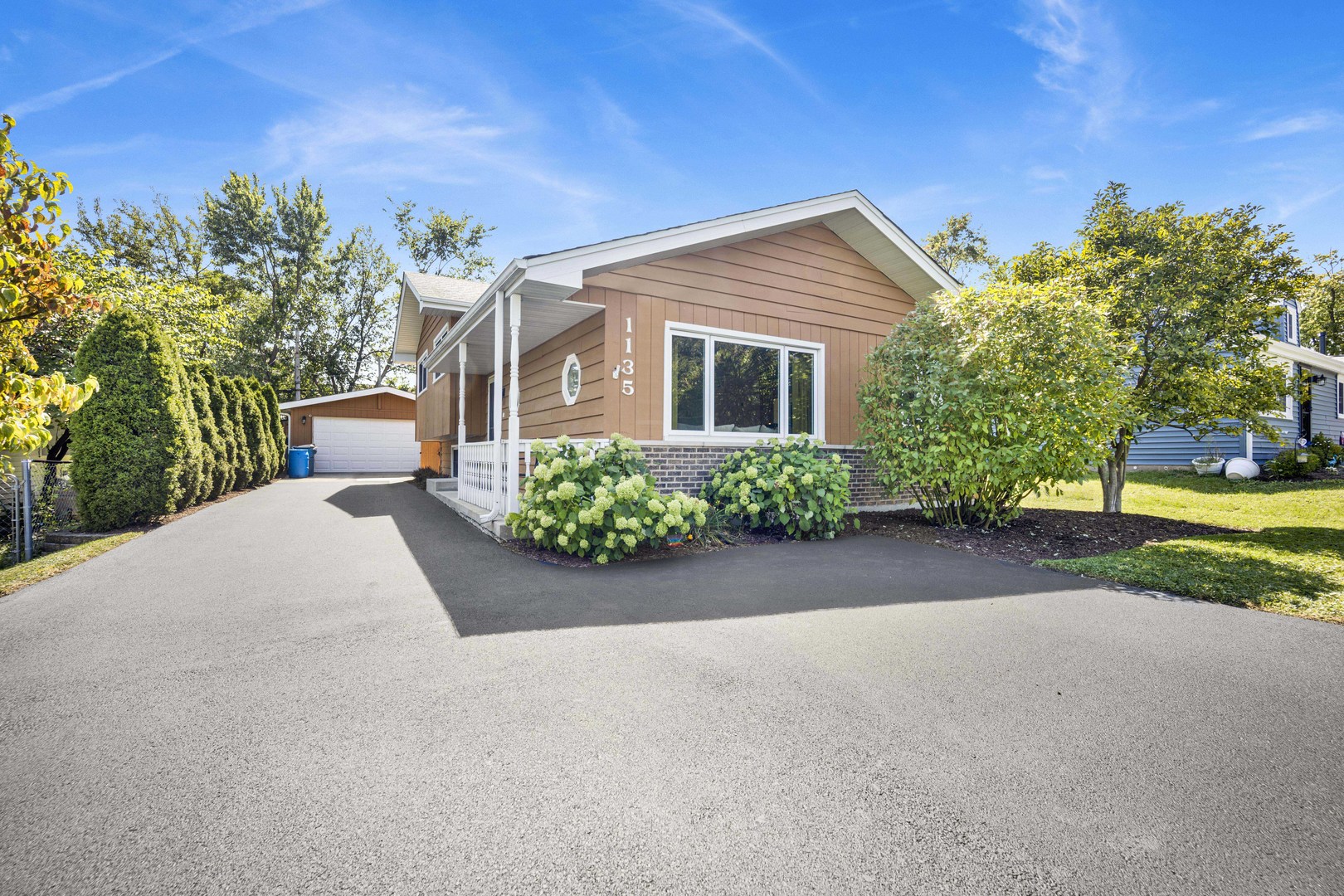 1135 Carol Street, Downers Grove, IL 60516