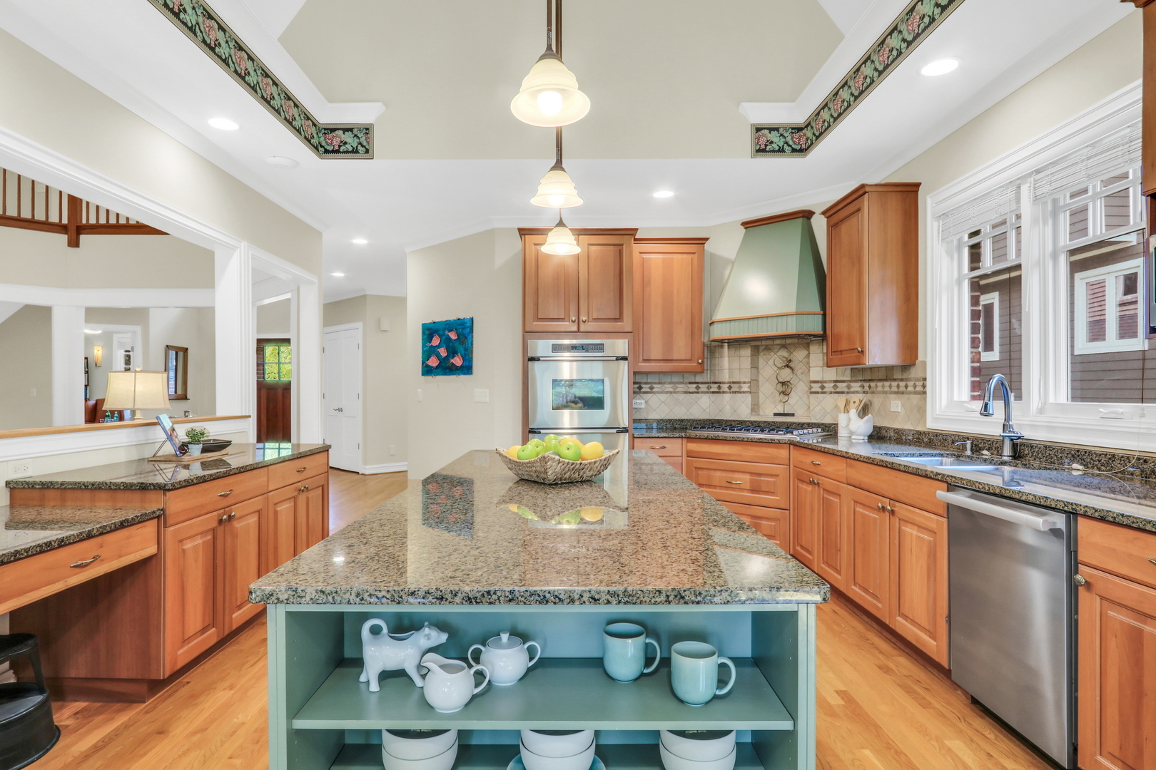 5684 Wolf Road, Western Springs, IL 60558
