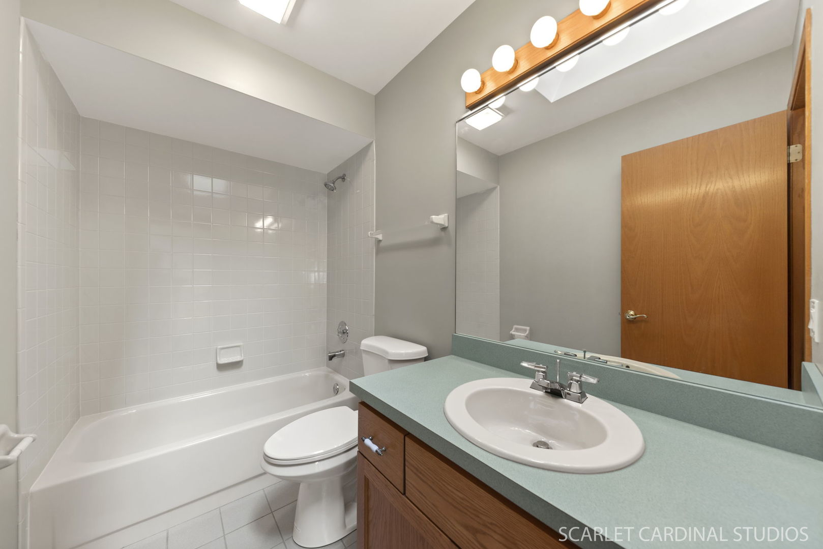 409 W Madison Street, Villa Park, IL 60181