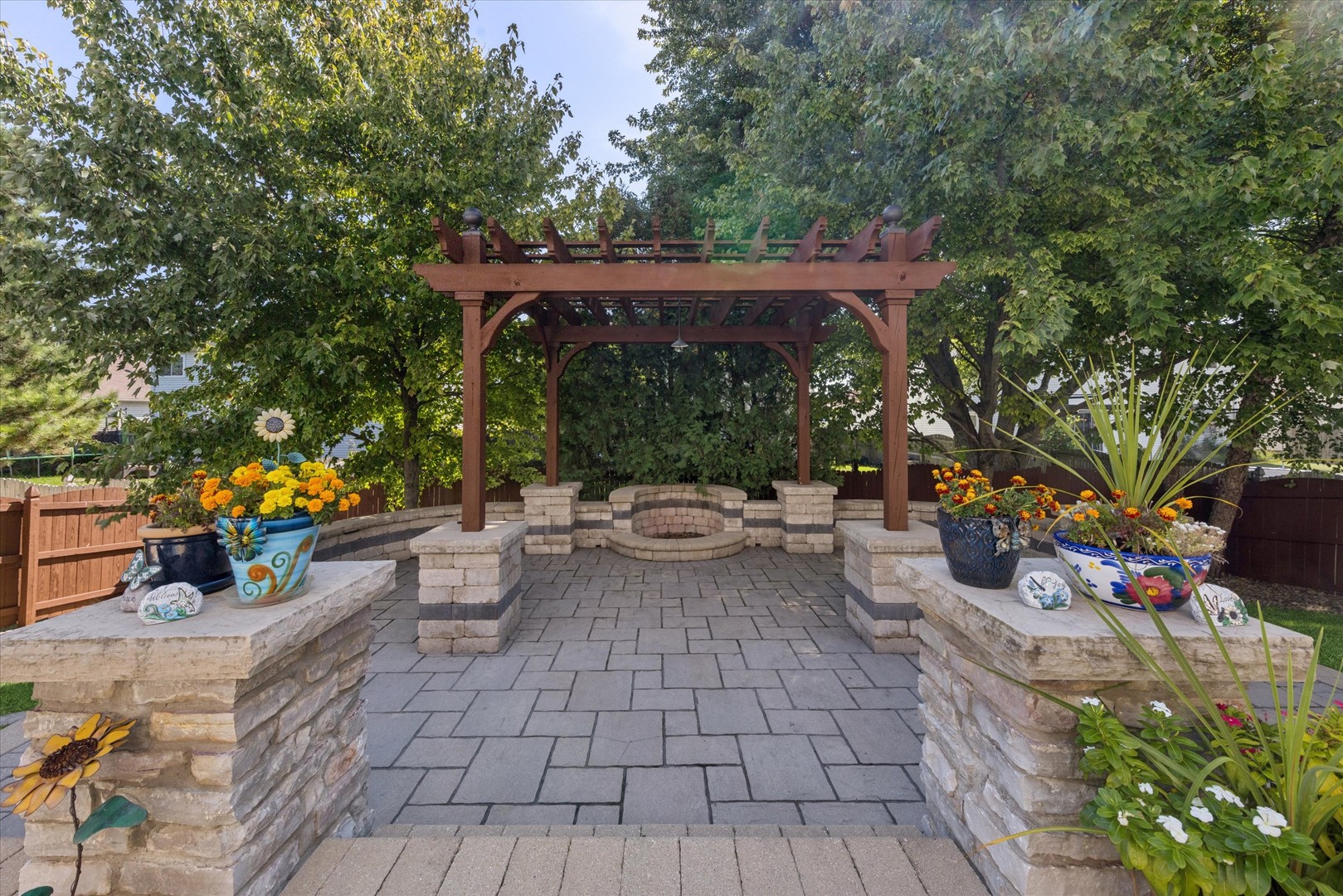 12225 S Shagbark Drive, Plainfield, IL 60585
