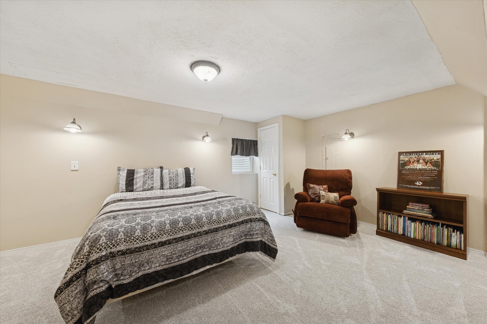 12225 S Shagbark Drive, Plainfield, IL 60585